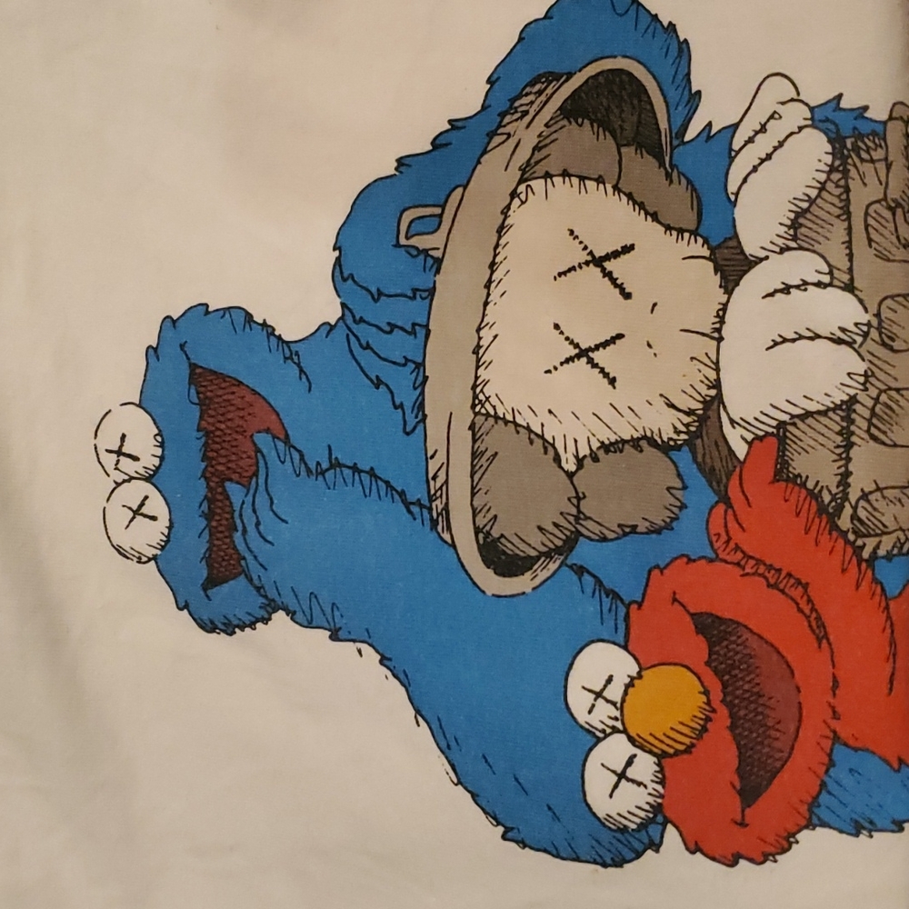 KAWS T SHIRT